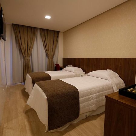 Holiday & Business Hotel - Em Frente Ao Centro De Eventos E Arena Conda Chapeco Room photo
