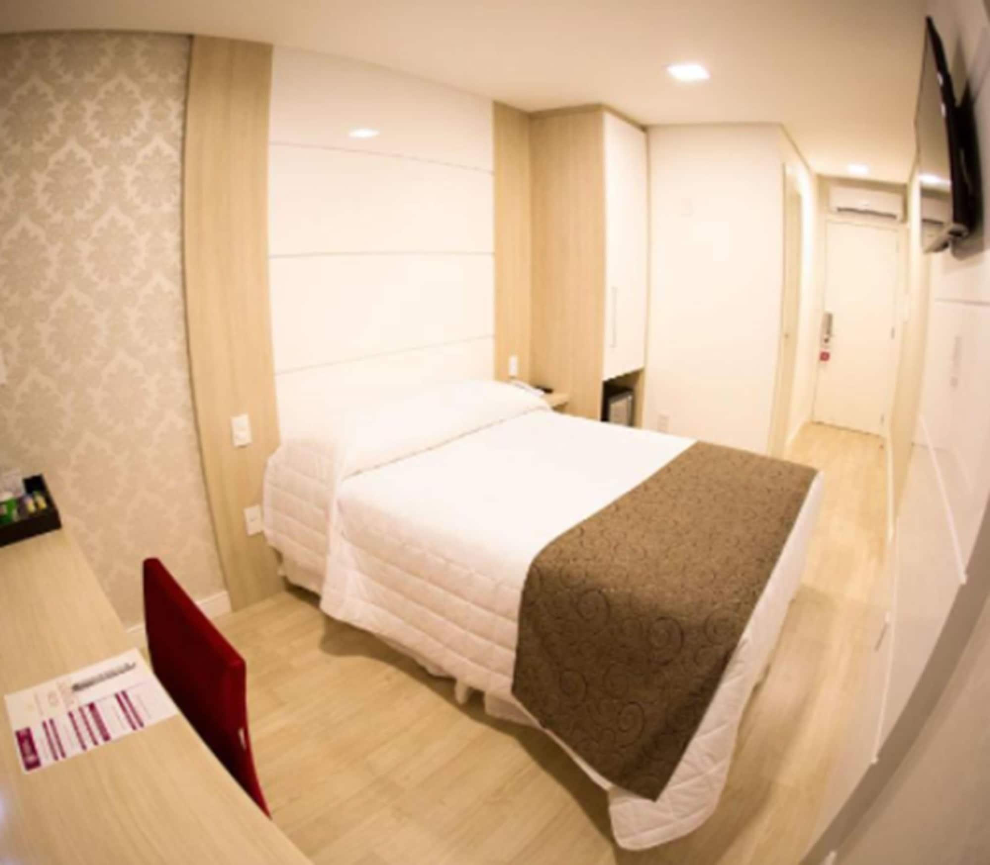 Holiday & Business Hotel - Em Frente Ao Centro De Eventos E Arena Conda Chapeco Exterior photo