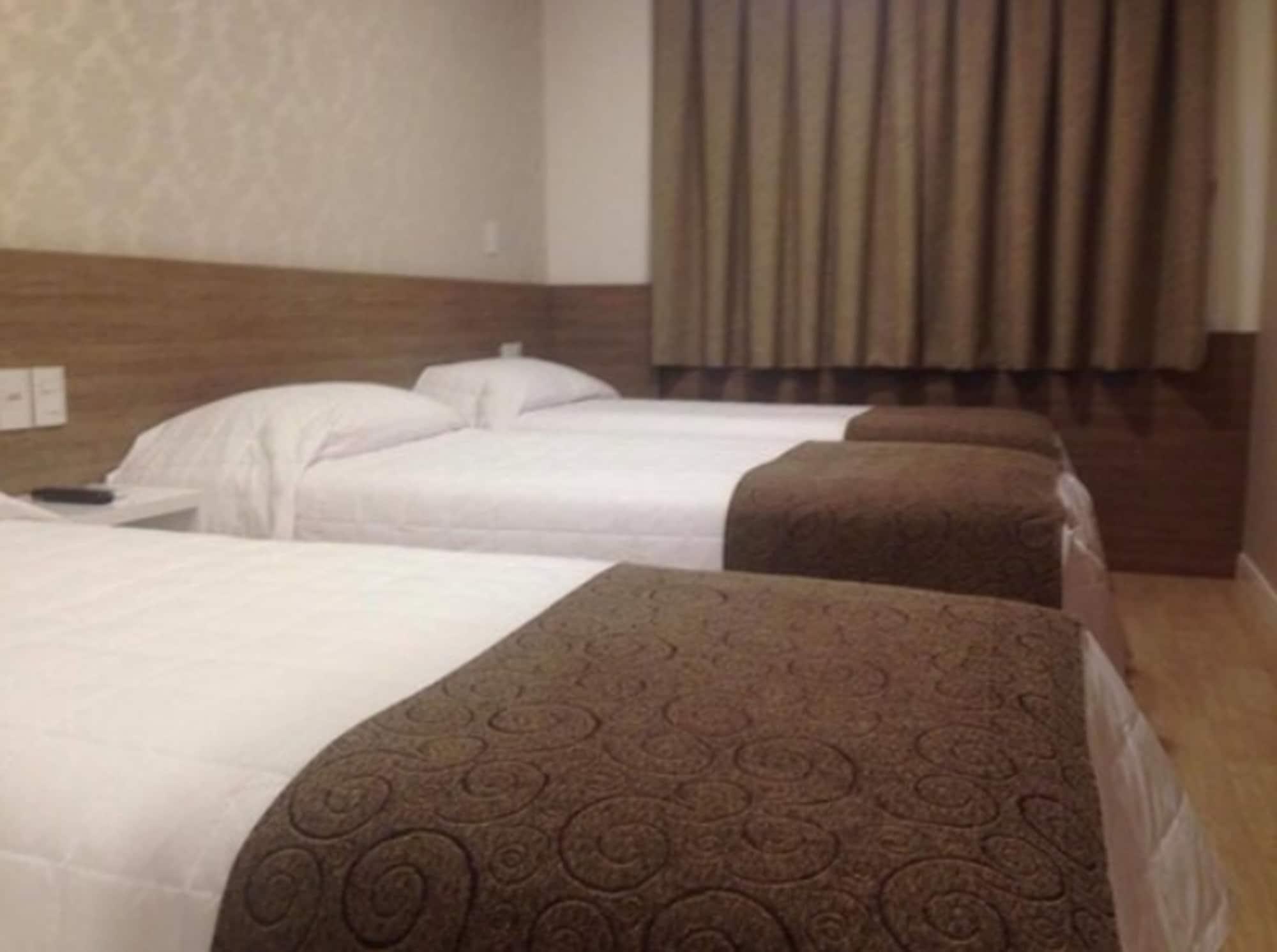 Holiday & Business Hotel - Em Frente Ao Centro De Eventos E Arena Conda Chapeco Exterior photo