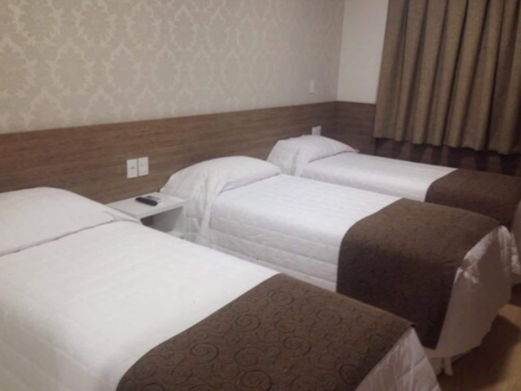 Holiday & Business Hotel - Em Frente Ao Centro De Eventos E Arena Conda Chapeco Exterior photo