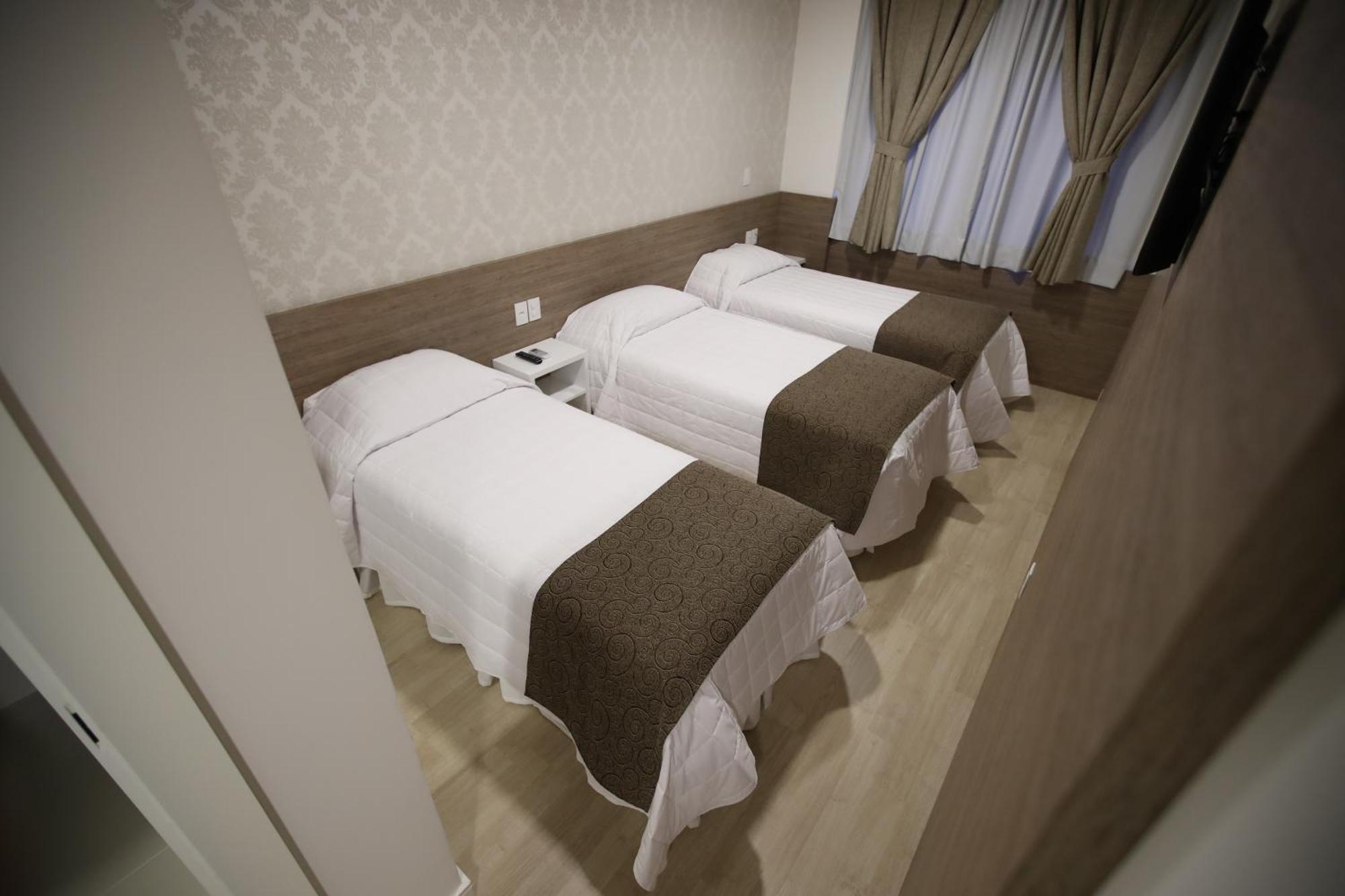 Holiday & Business Hotel - Em Frente Ao Centro De Eventos E Arena Conda Chapeco Room photo