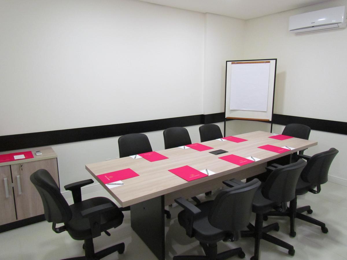 Holiday & Business Hotel - Em Frente Ao Centro De Eventos E Arena Conda Chapeco Exterior photo