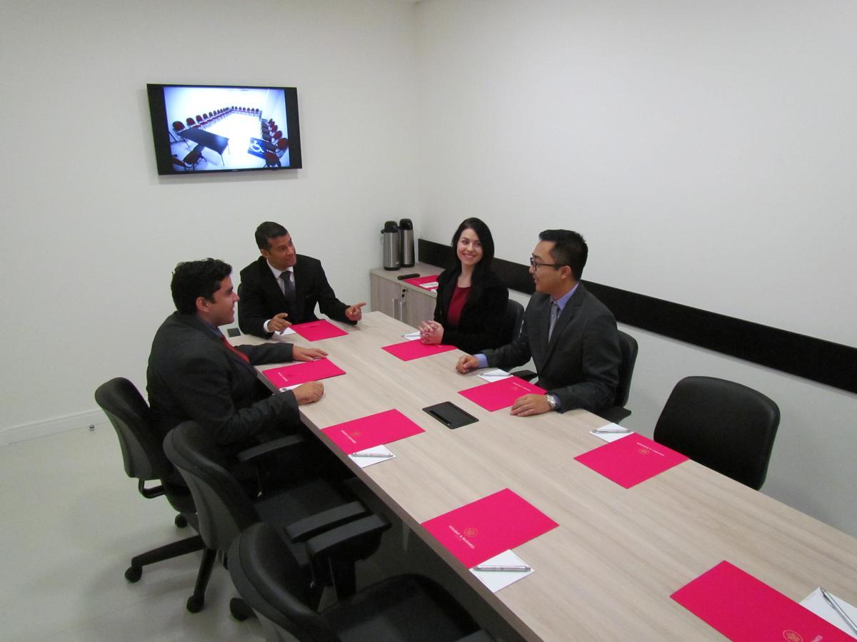 Holiday & Business Hotel - Em Frente Ao Centro De Eventos E Arena Conda Chapeco Exterior photo