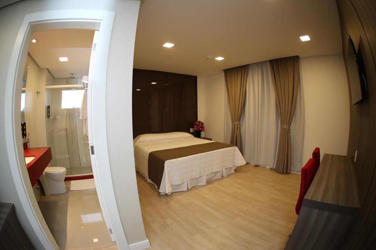 Holiday & Business Hotel - Em Frente Ao Centro De Eventos E Arena Conda Chapeco Exterior photo